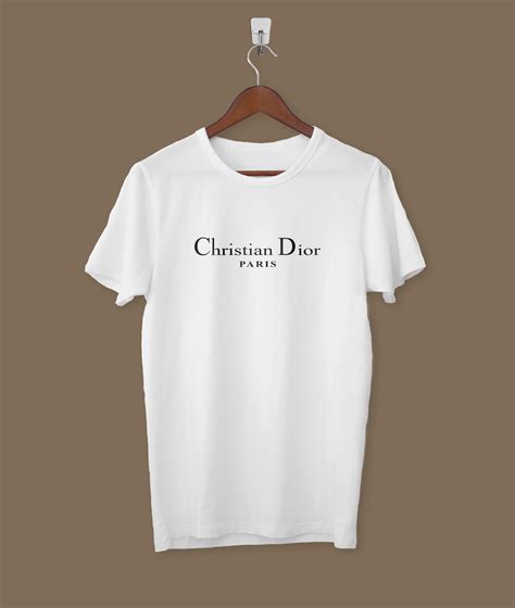 dior female t shirt front pocket